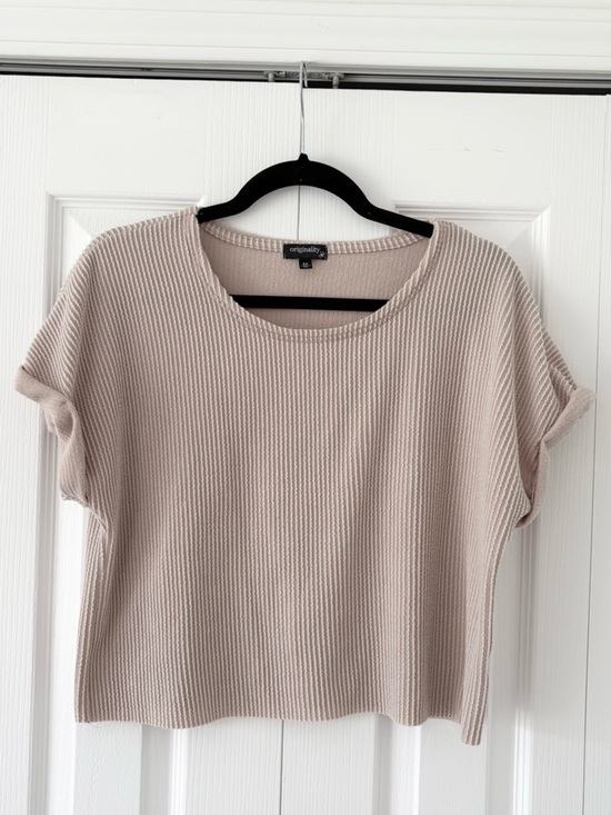 Originality Tops - Originality Pink Wave Ribbed Top